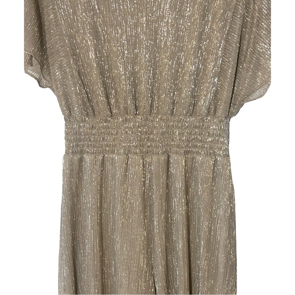 Halogen V-Neck Flutter Sleeve Wide Leg Plissé Jumpsuit in Metallic Taupe Size M - Picture 7 of 9